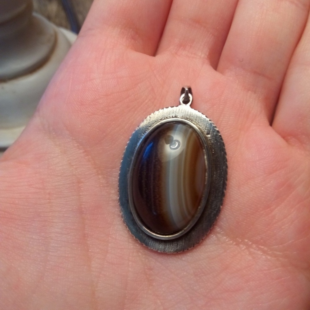 Sterling silver agate pendant